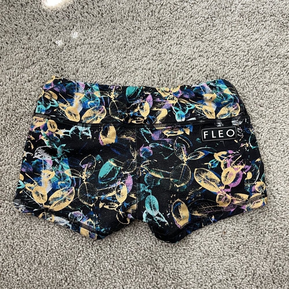 2.5” Fleo Shorts